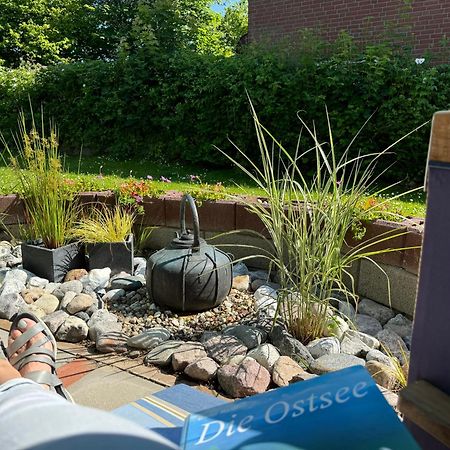 Segelund - Zeit Fuer Uns- Ruhige Und Sonnige Ferienwohnung Mit Terrasse Und Garten Nahe Strand Und Ostsee Schonhagen  Bagian luar foto