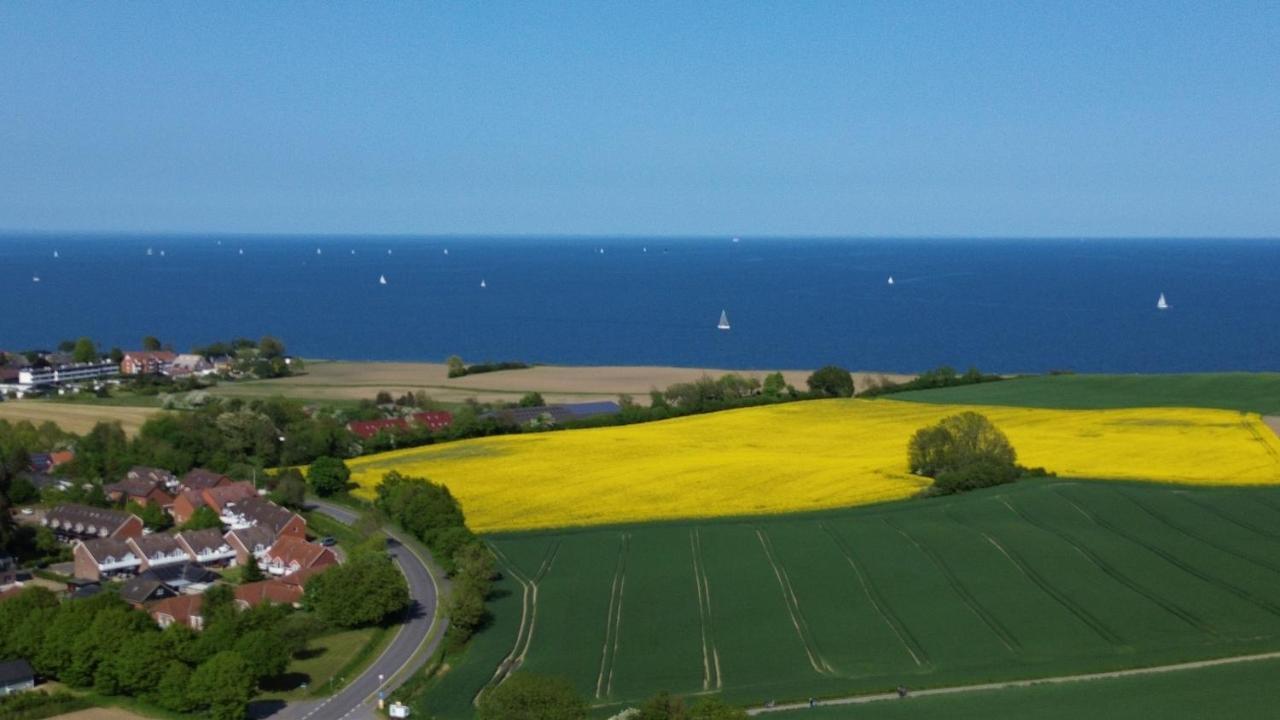 Segelund - Zeit Fuer Uns- Ruhige Und Sonnige Ferienwohnung Mit Terrasse Und Garten Nahe Strand Und Ostsee Schonhagen  Bagian luar foto