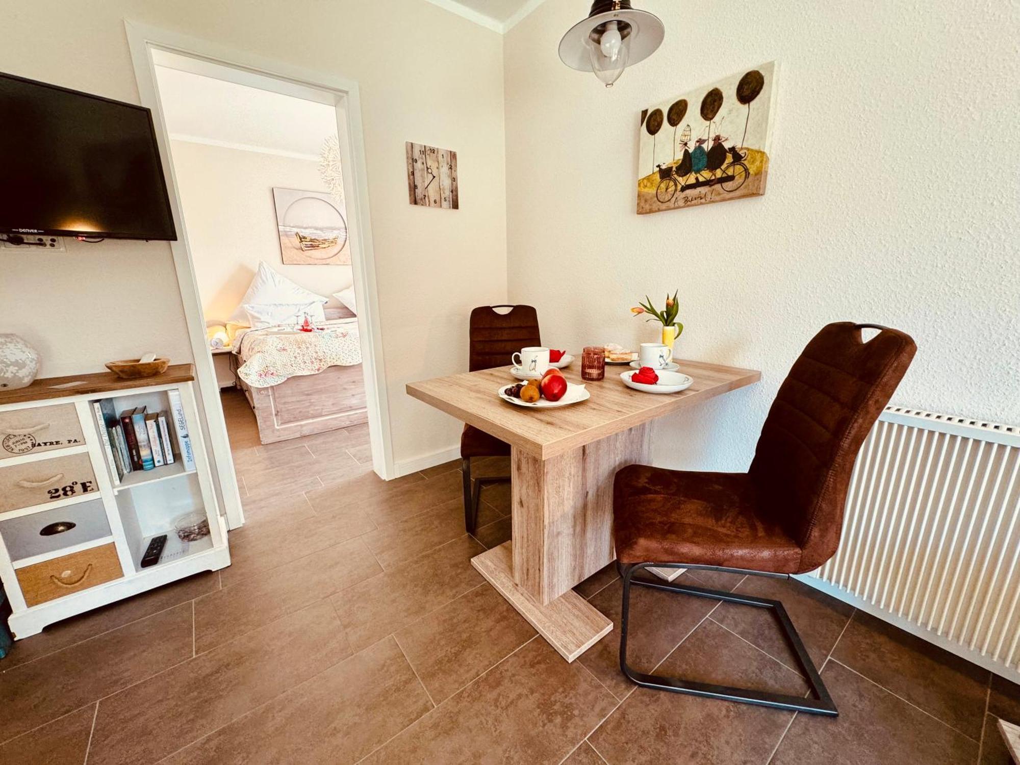 Segelund - Zeit Fuer Uns- Ruhige Und Sonnige Ferienwohnung Mit Terrasse Und Garten Nahe Strand Und Ostsee Schonhagen  Bagian luar foto