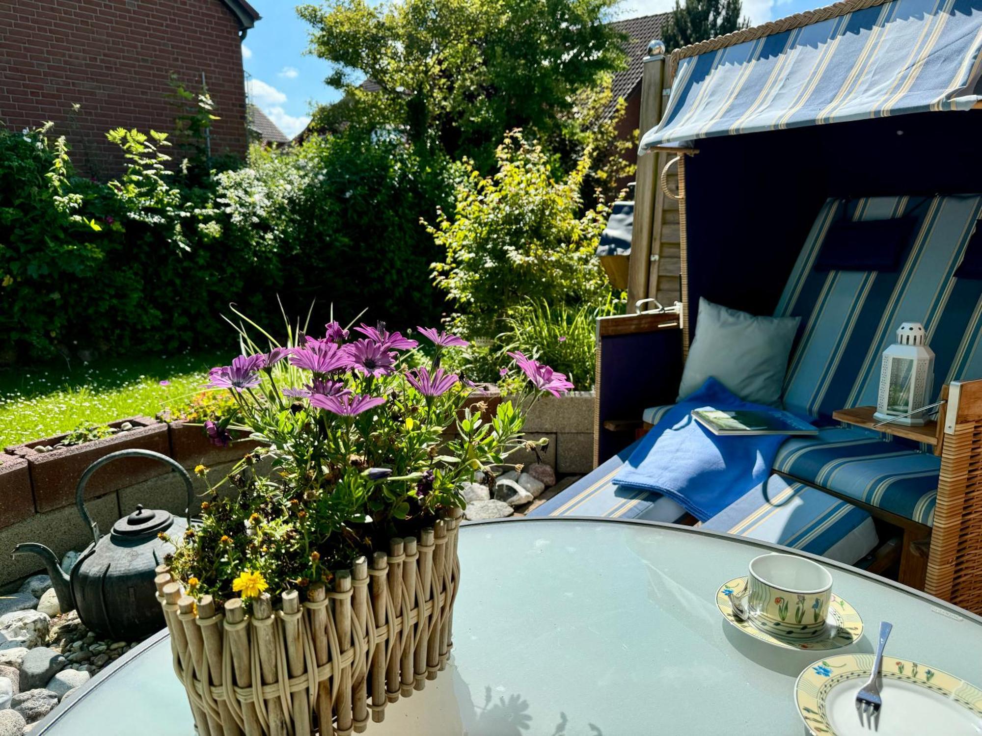 Segelund - Zeit Fuer Uns- Ruhige Und Sonnige Ferienwohnung Mit Terrasse Und Garten Nahe Strand Und Ostsee Schonhagen  Bagian luar foto